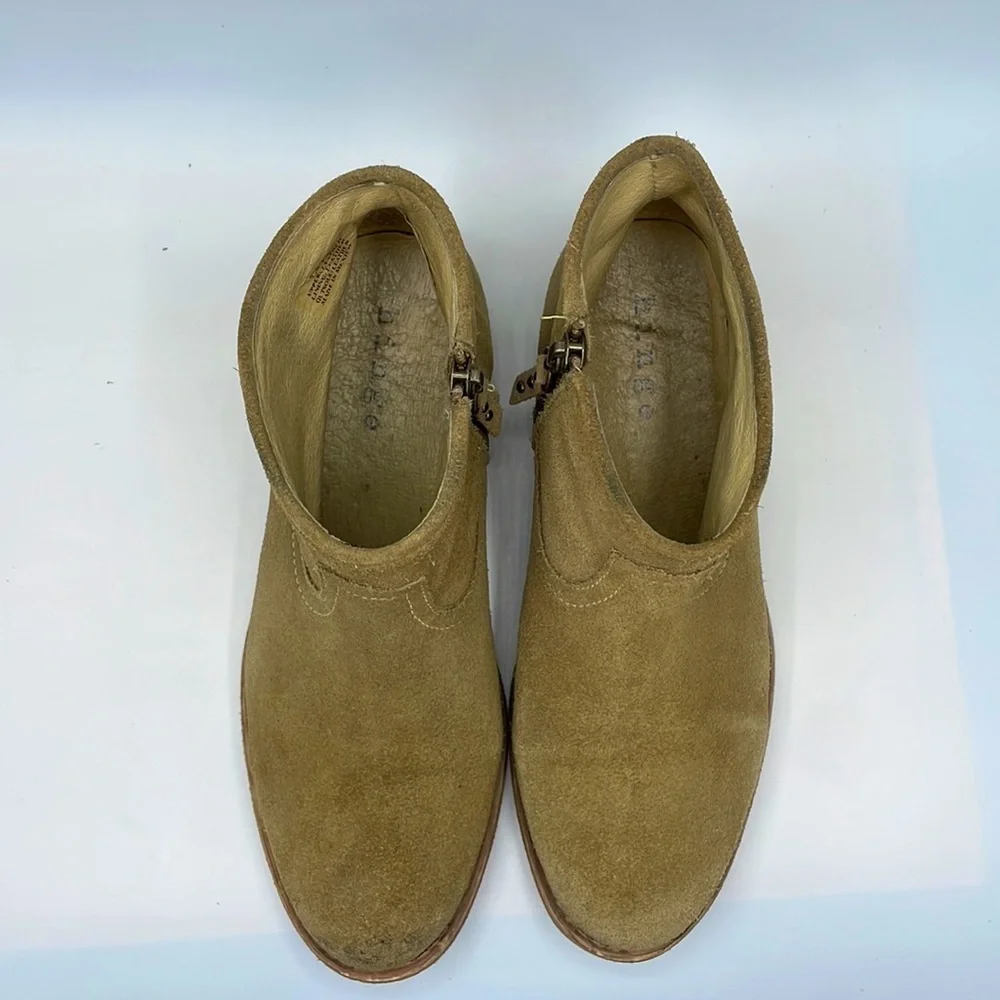 hinge. Western Boots